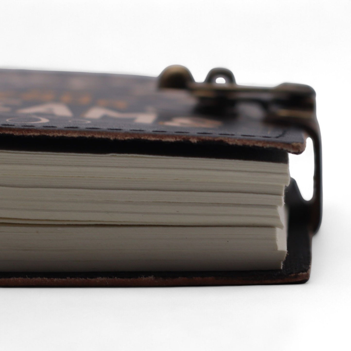 Leather Printed Notebook – Never Give Up On Your Dreams close up view of pages