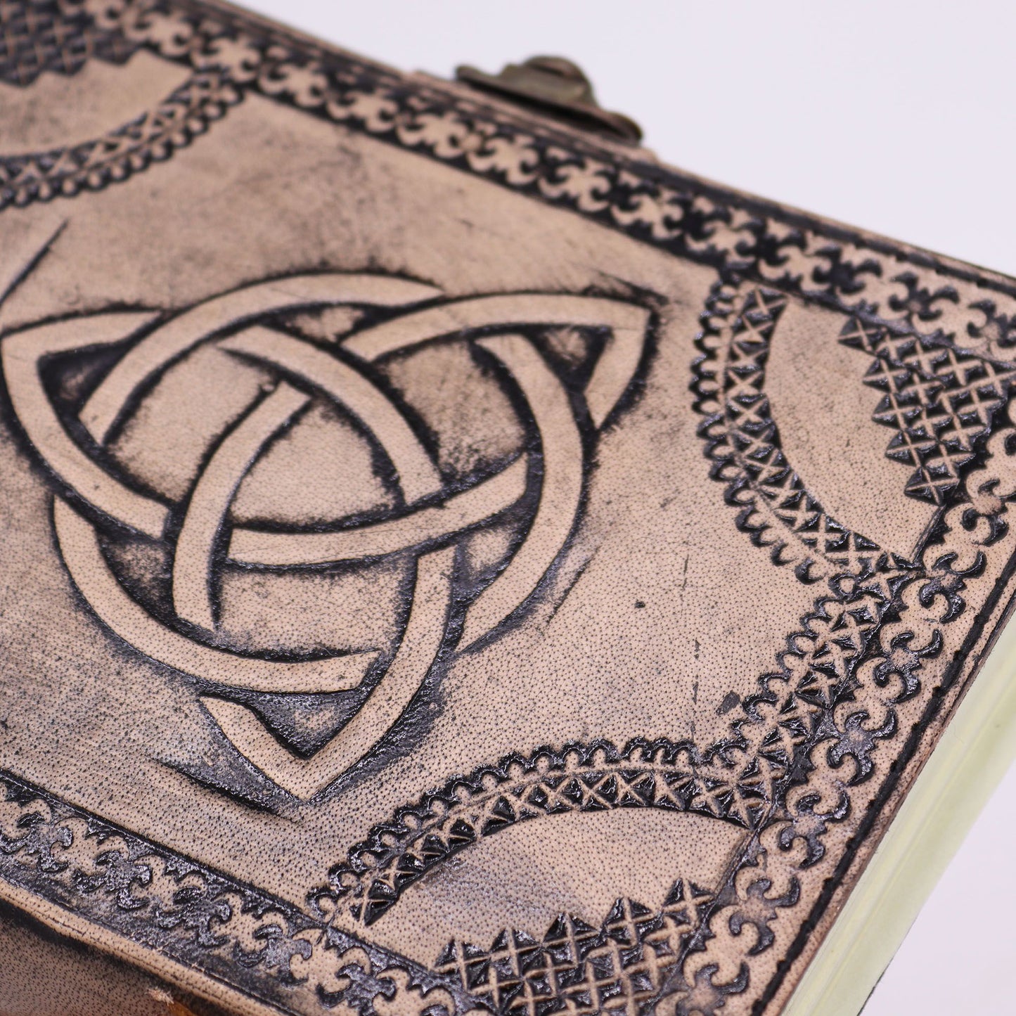 Circle Triquetra - Esoteric Notebook - Antique Grey - 200 pages  Stich Edge close up view
