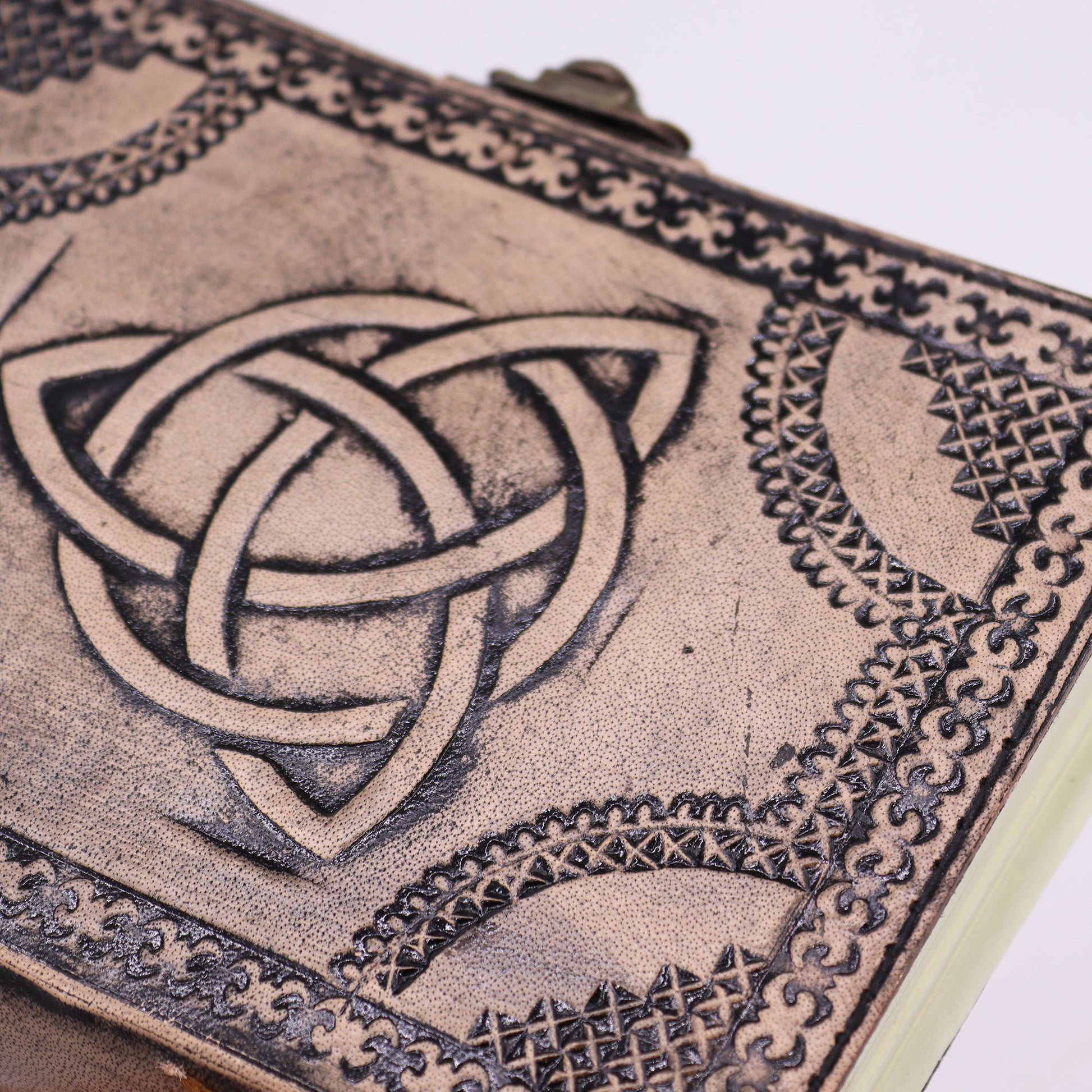 Circle Triquetra - Esoteric Notebook - Antique Grey - 200 pages  Stich Edge close up view